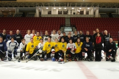 2013-2014-Paul-Nelson-Memorial-Hockey-Game.Faculty-and-4th-year-team-with-Nelson-family